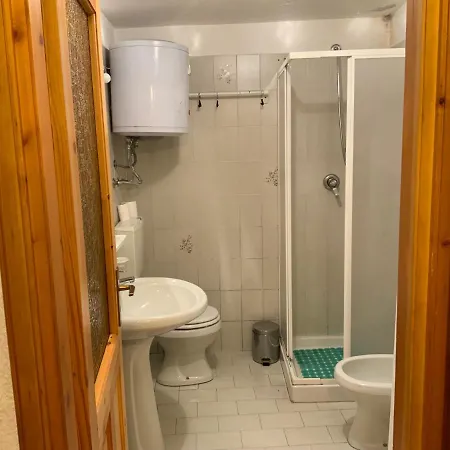 Lo Peiglo Apartment *